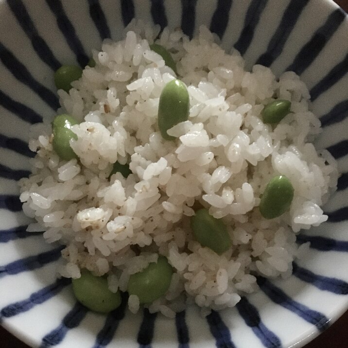 枝豆とゴマの混ぜご飯